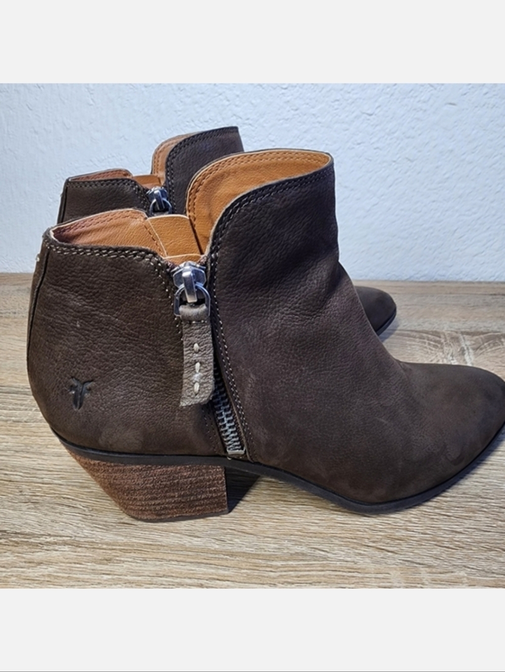 FRYE Double Zip Brown Leather Stacked Heel Bootie Boots 6.5m